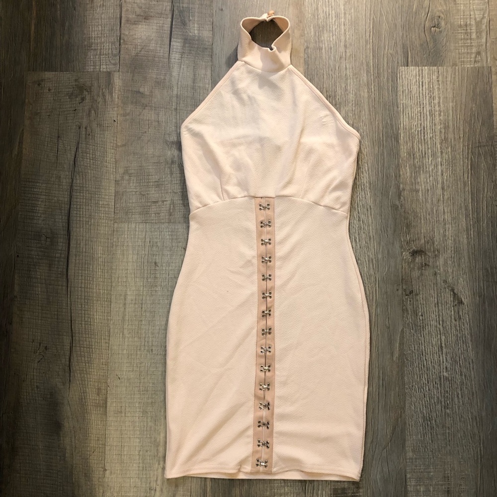 PRETTYLITTLETHING Halterneck Dress
